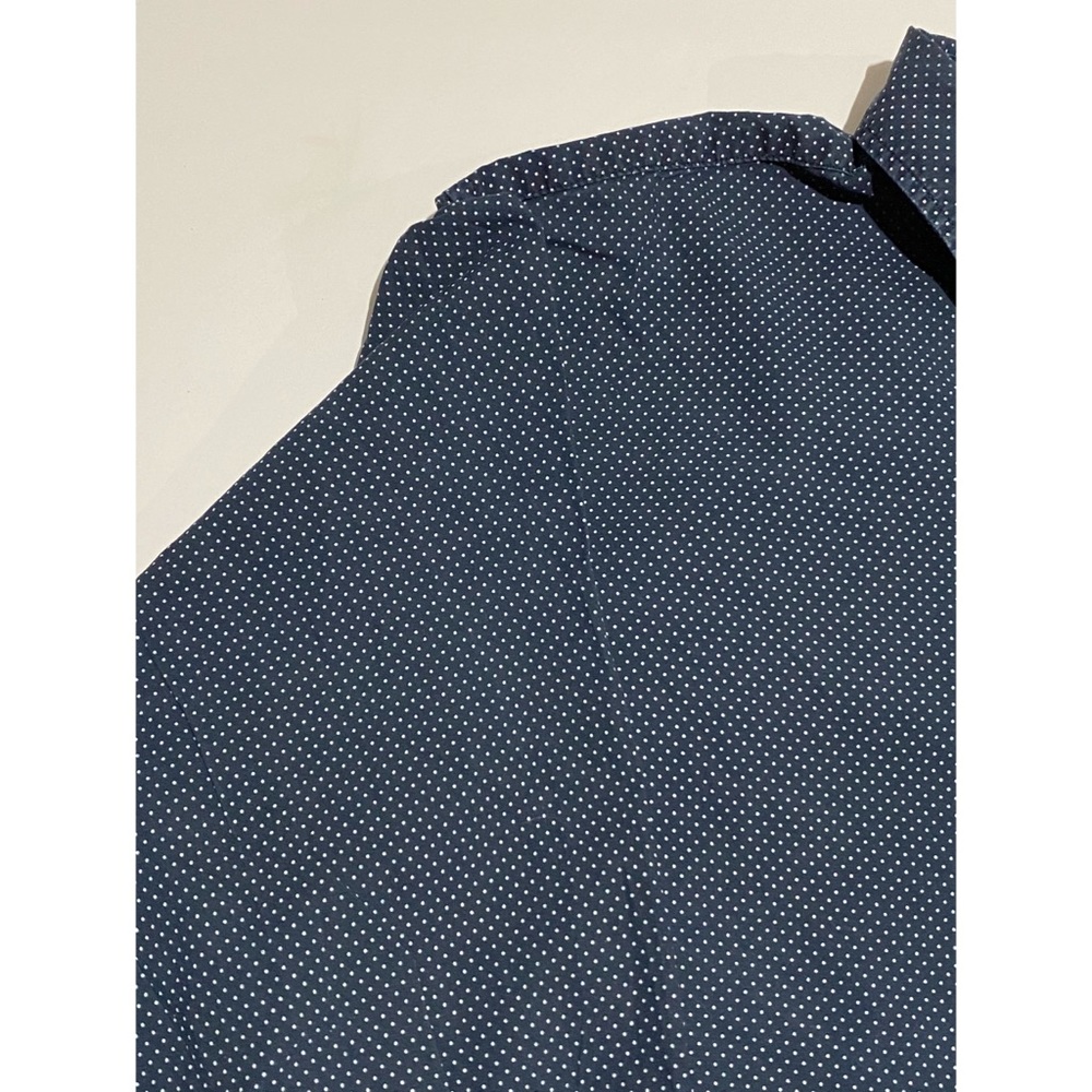 Uniqlo L/S Button Up - Picture 2 of 4